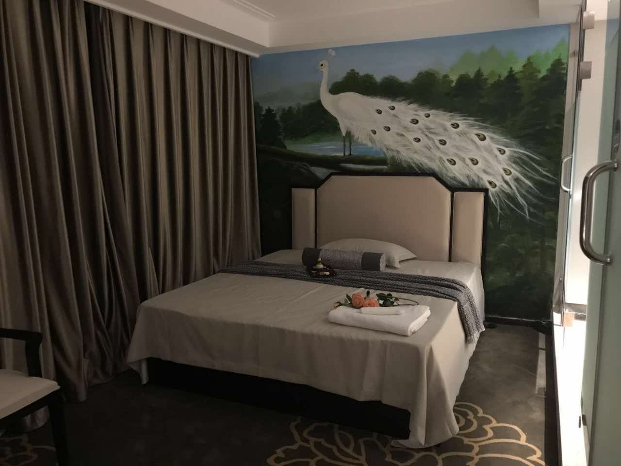 晚上去深圳最近油压桑拿,享受舒适美好的生活
